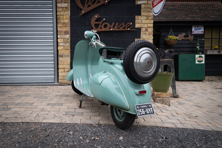 1952 Piaggio Vespa Image 2